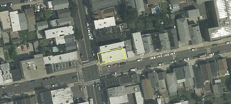 301-303 Rodgers N Blvd