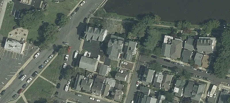 144 Lk Ave