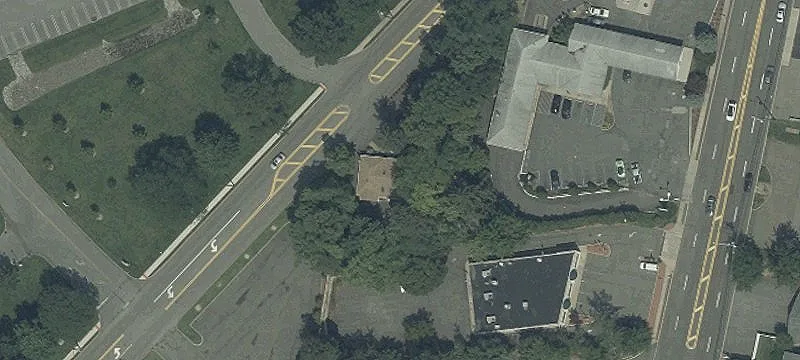 190 Smt Ave