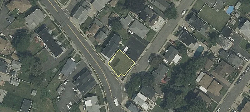 97 Carlton Ave