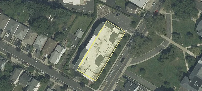 285 Boyden Ave, Unit 305