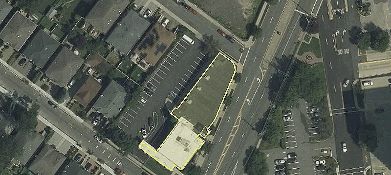 745 Palisade Ave