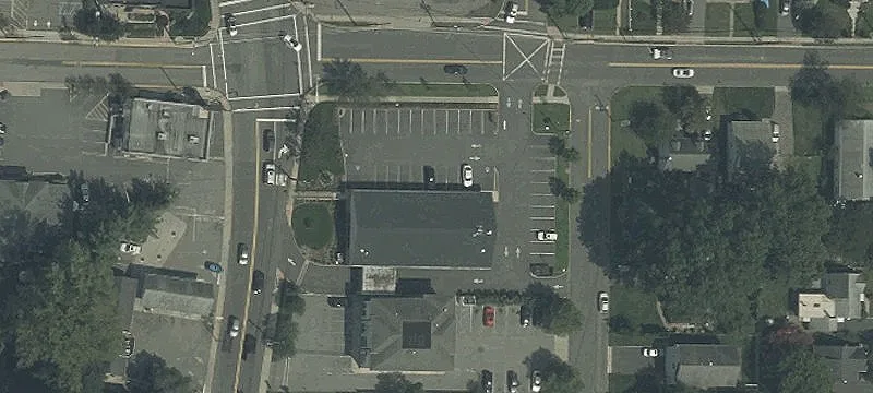 715 Riv Rd