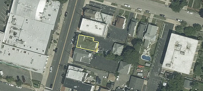 604 Main St