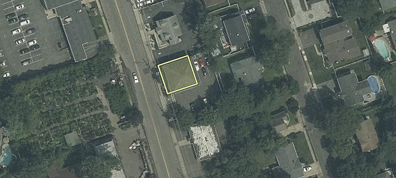 5-11 Saddle Riv Rd