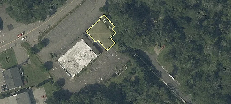 2 Tamarack Rd
