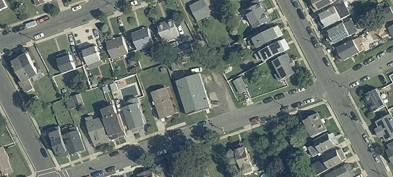 332 Darcy Ave