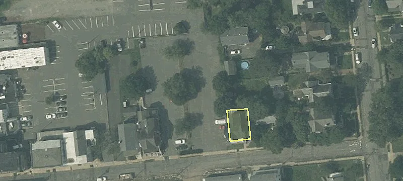 26 Bloomfield Ave