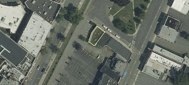 4-6 Depot Sq