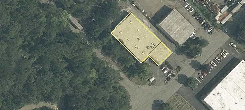 40 Edison Ave