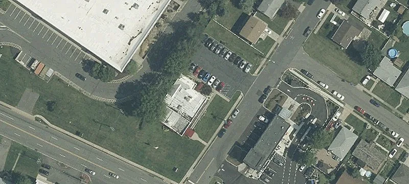 100 Pond Rd