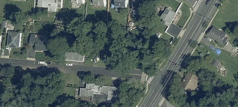 10 Fairfield Ave