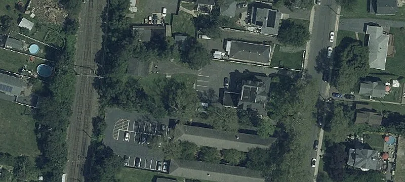392 Sairs Ave