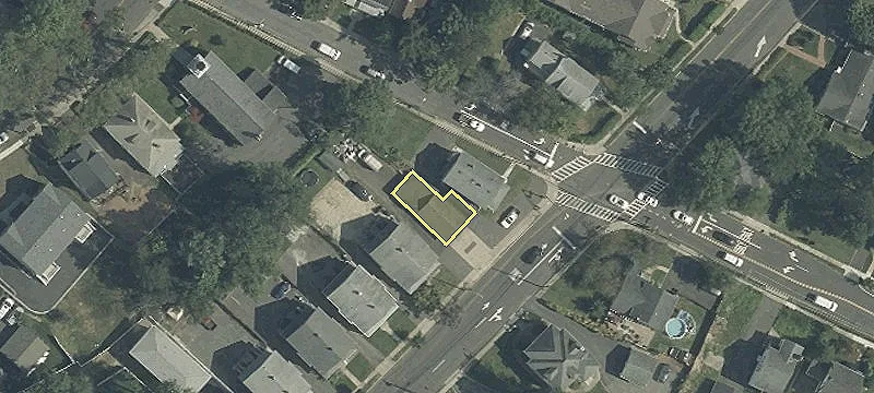 49 Morris Ave