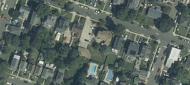 89 Ctr Ave