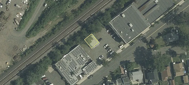 215 Clay Ave