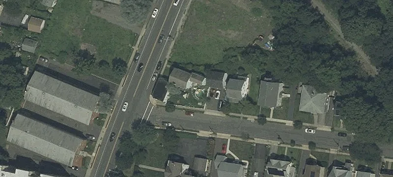219-221 Broad St, Unit 221