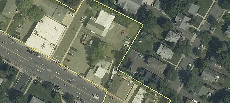 320 Bloomfield Ave