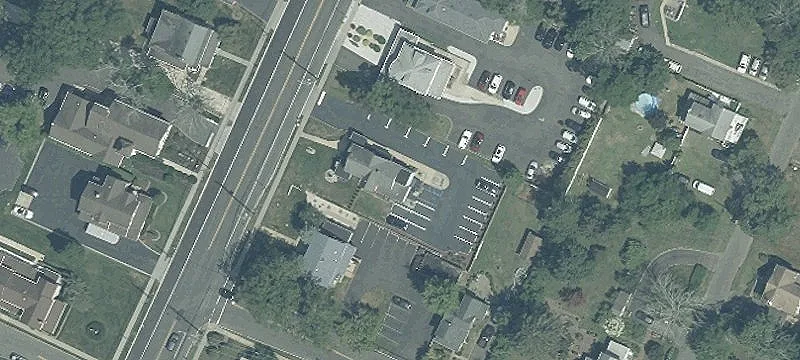 28 Main St