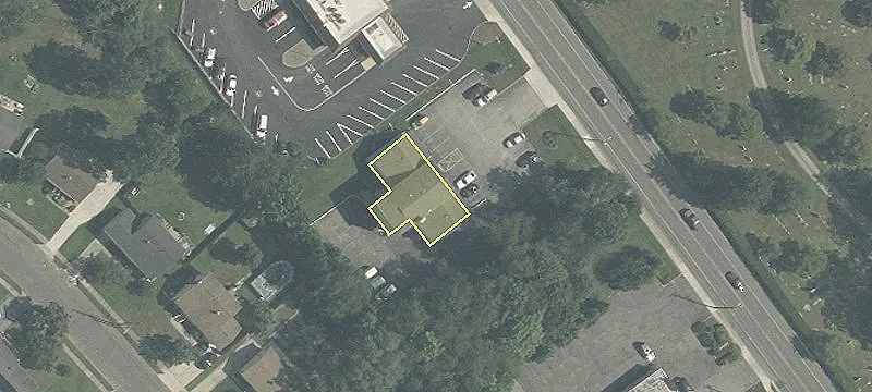 725 Main St