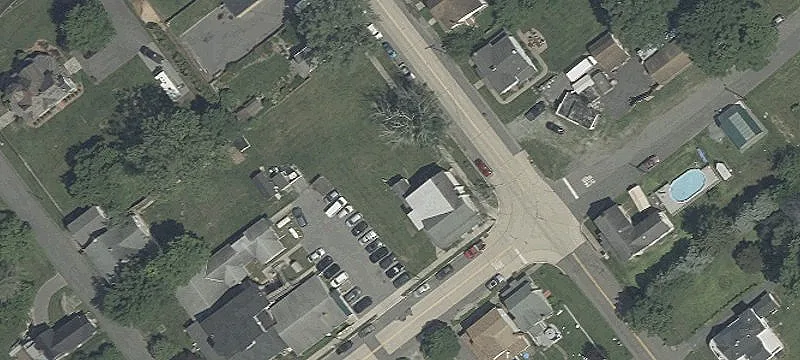 8 Grn St