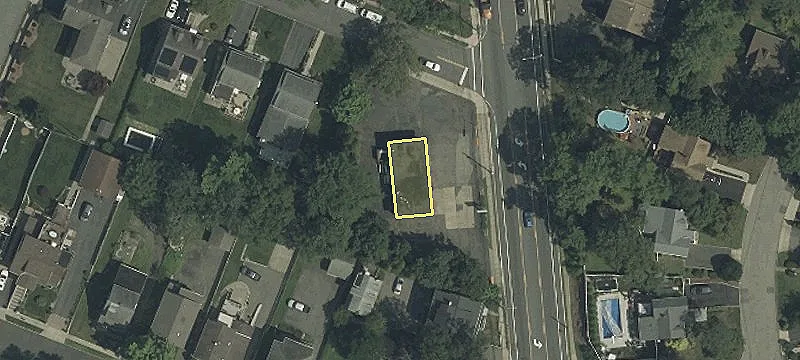 270 Pompton Ave