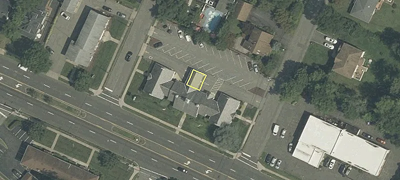 1059 Bloomfield Ave