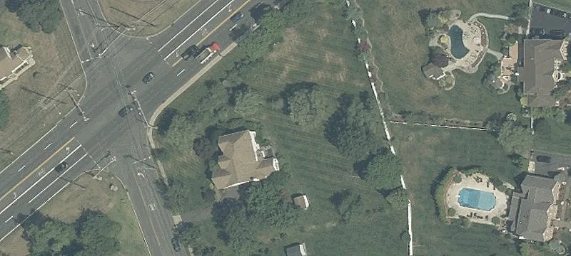 495 Iron Brg Rd Ste, Unit 1
