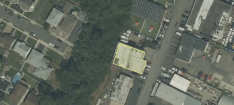 75 Porete Ave, Unit 81