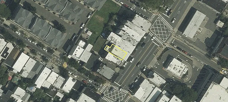 3809 Kennedy Blvd