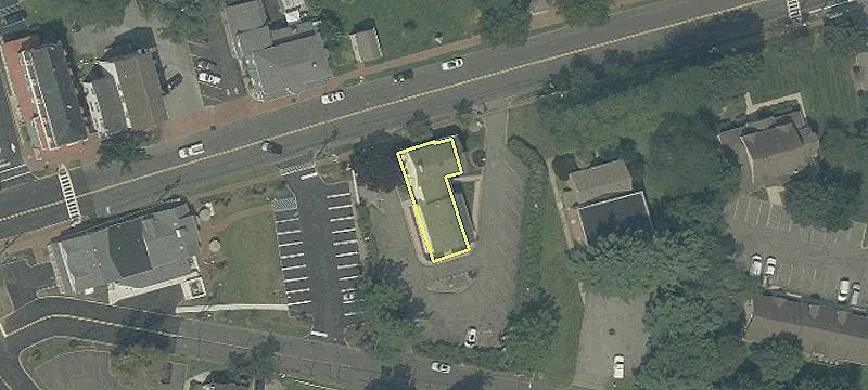142 Main St