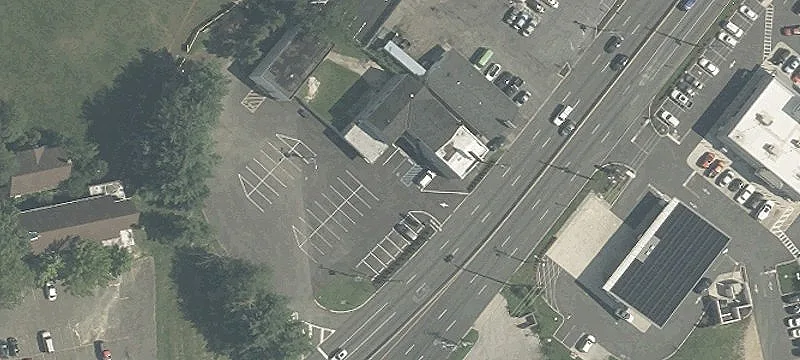 705 Cres Blvd