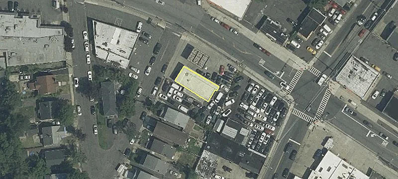 552 Chancellor Ave