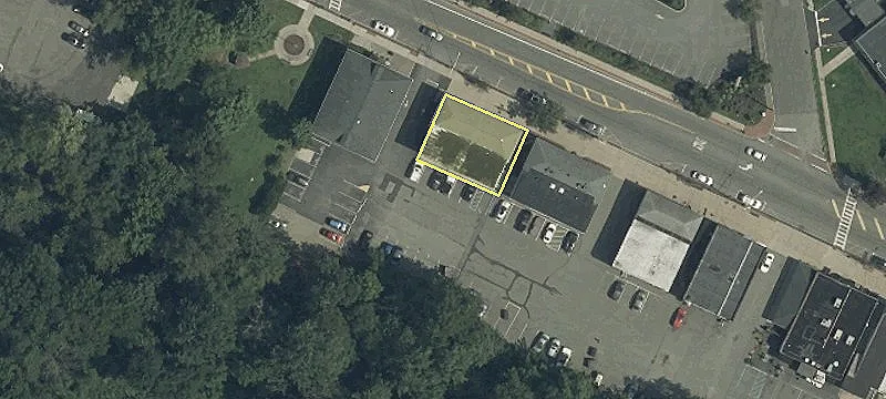 163-165 Tpke Turnpike