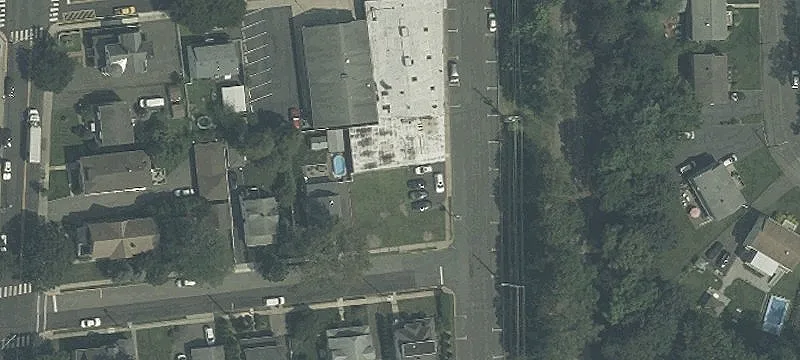 5 Tuxedo Ave