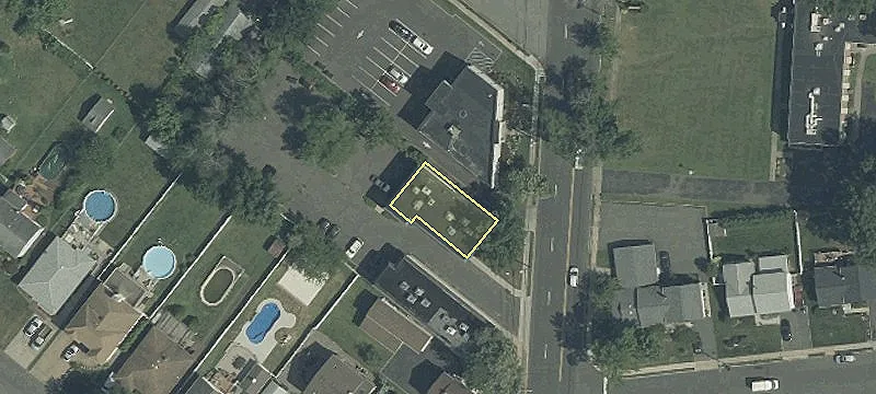 49 Brant Ave Ste, Unit 4