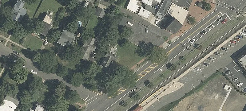 300 Broad St