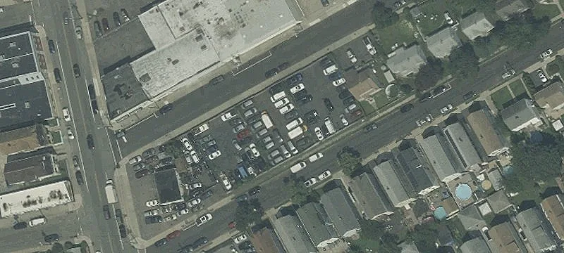 162 Van Riper Ave