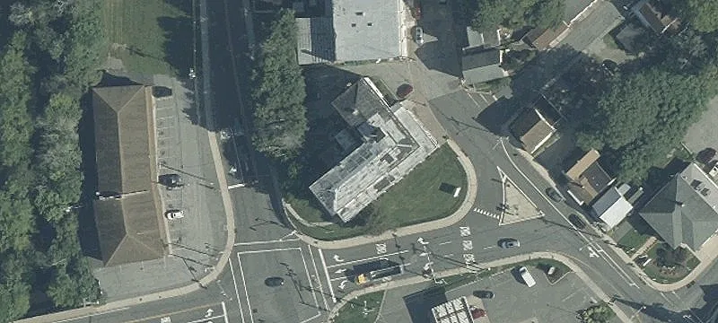 9 Main St