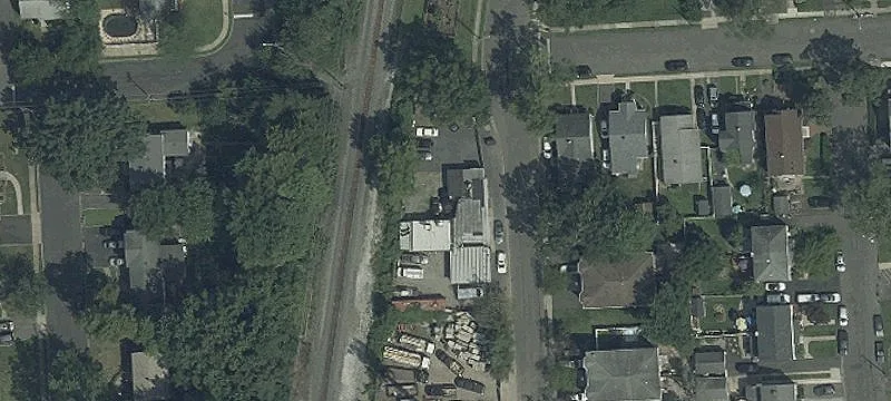 24 Sunset St