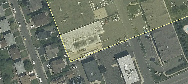 10 Bushes Ln