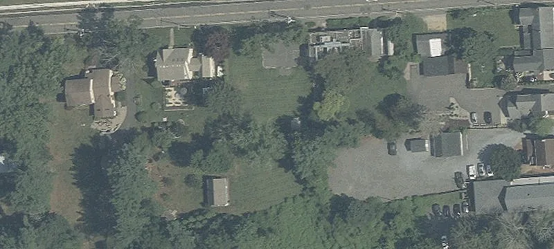 11 Woodland Ave