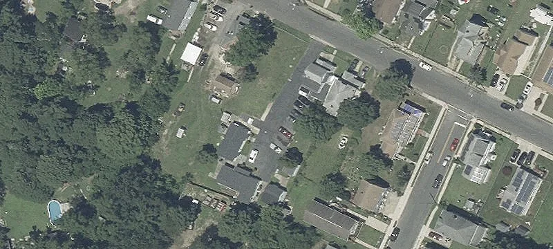 309 Bayview Ave