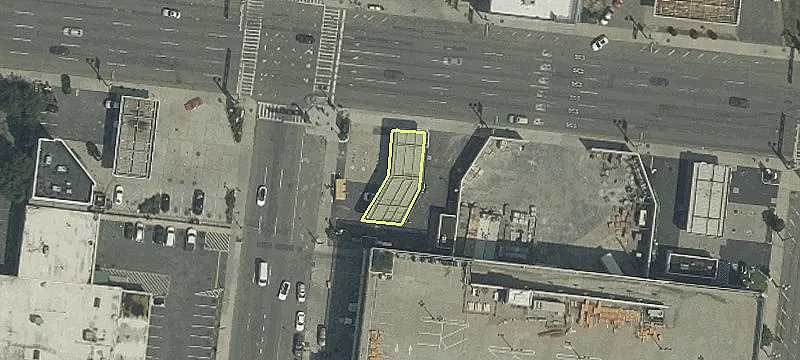 588 Manila Ave