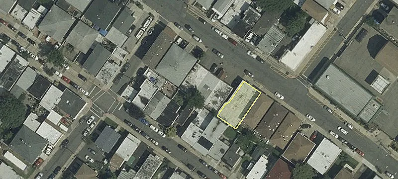 250 Kamena St