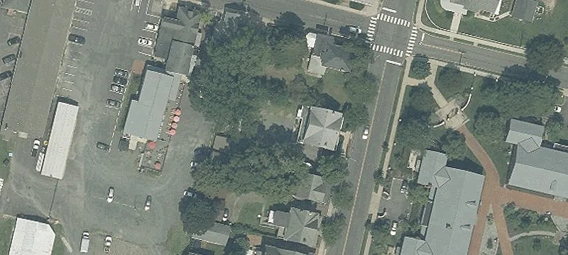 206-208 Main St, Unit 208