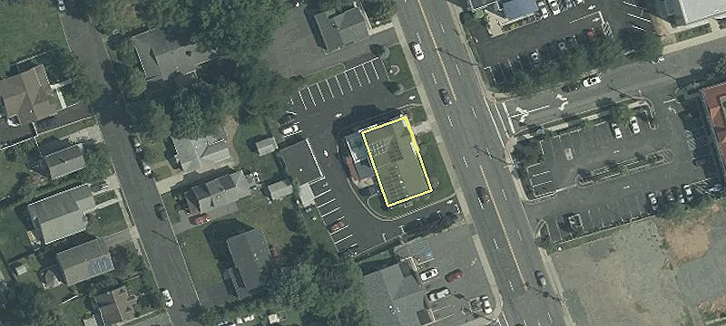 411 Amboy Ave