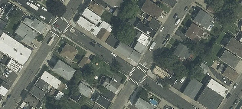123 Malcolm Ave