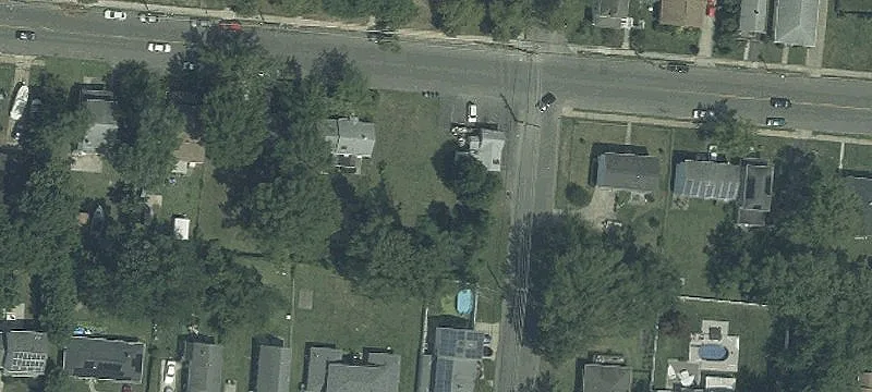 2000 Lk Ave