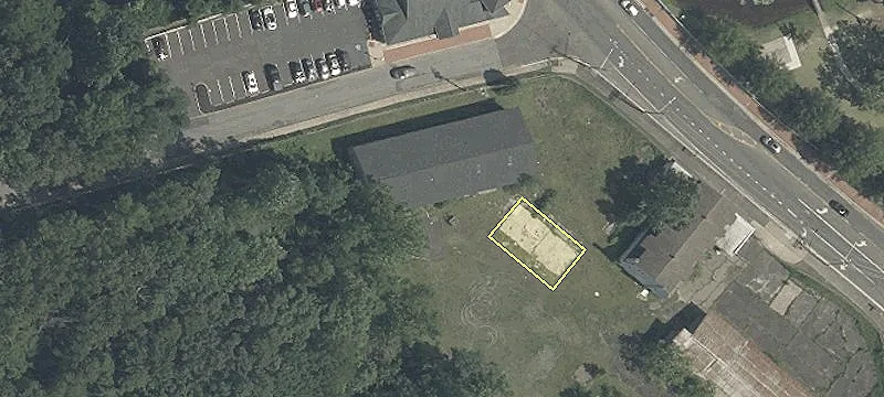 214 Lakehurst Rd